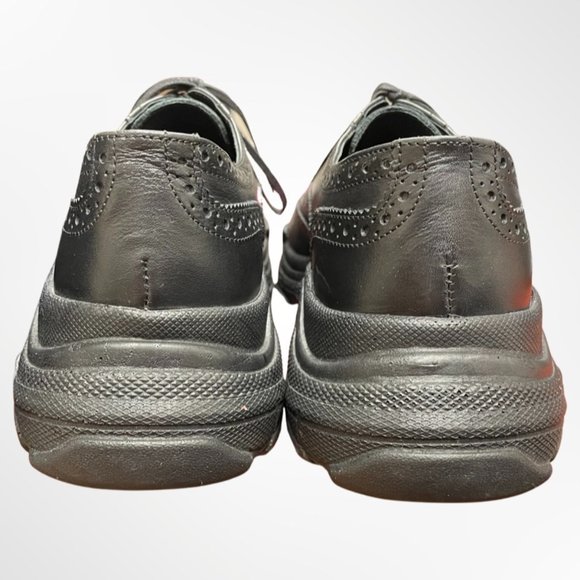 NWOT Girotti Men\'s Black Wingtip Dress Shoes with Sneaker Bottom Size 43